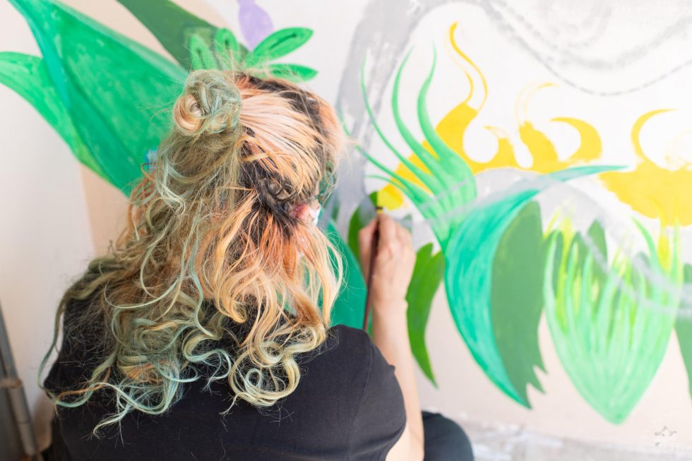 Geste de Peinture de B.A.D. and Proud - Artiste Graphique Éclectique