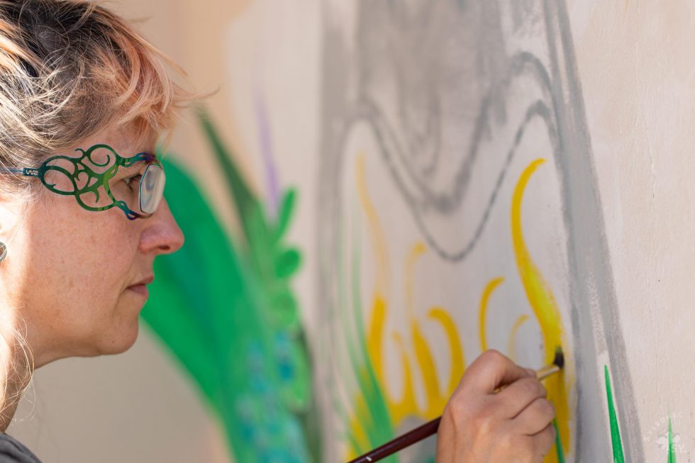Geste de Peinture de B.A.D. and Proud - Artiste Graphique Éclectique